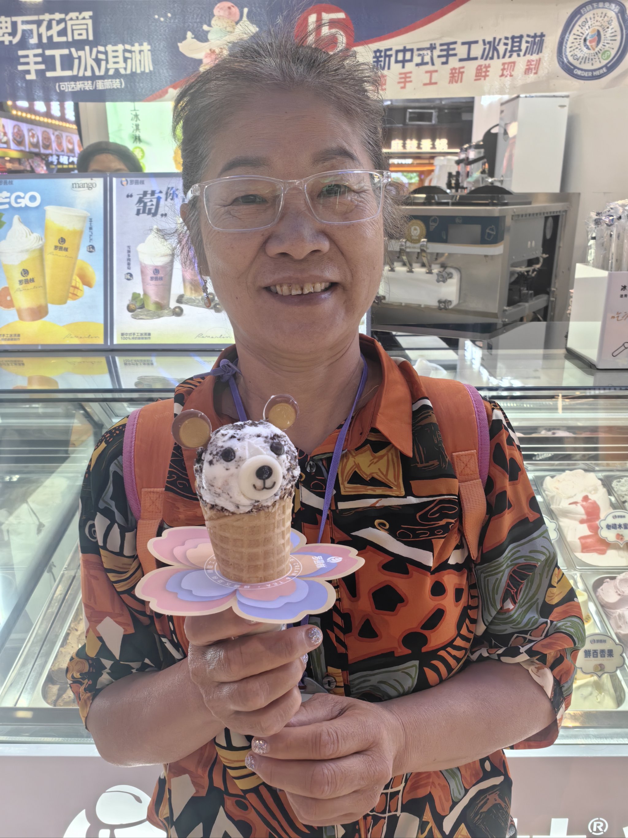 给妈妈买什么手机(给妈妈买什么礼物最实用)
