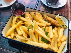 美式风味炸鸡翅配薯条-MIKAKU(万达广场上海宝山店)