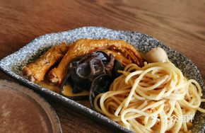 Cream Cheese Sour Bamboo Shoot Duck Foot Pasta