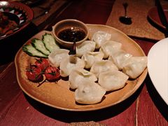 古道铜盘锅贴-花马天堂云南餐厅 Lost Heaven(外滩店)