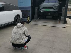 -蔚来中心(北京中关村店)