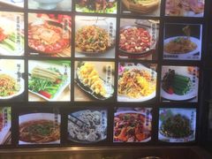 -大城·烧烤海鲜大排档(台东店)