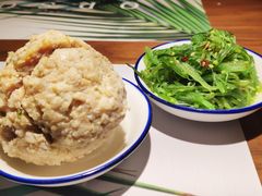 咸蛋黄狮子头-十面春风·江南面馆(崇宁路店)