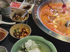 -野山舂·贵州现舂酸汤牛肉(东山店)