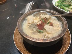 -许爷家·生态湖鲜(徐汇日月光店)