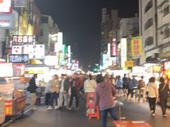 -六合夜市