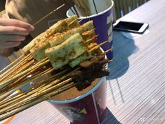 -憨憨熊美食广场(下沙宝龙广场店)