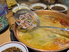 -洱火云南酸菜牛肉火锅(石景山当代商城店)