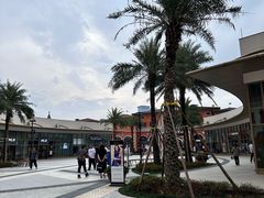 -佛罗伦萨小镇广佛名品奥特莱斯(疏港路店)