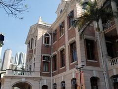 -香港大学