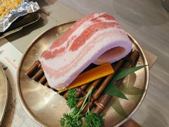 猪五花-西塔老太太泥炉烤肉(温州首店万象城黑金店)