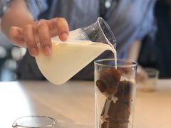 黑砖拿铁-dotcom coffee古点咖啡(致真大厦店)