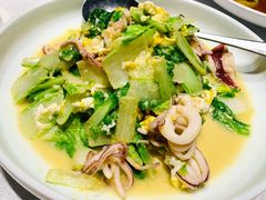 笔管鱼小白菜-开海·红岛海鲜虾水饺(石老人店)