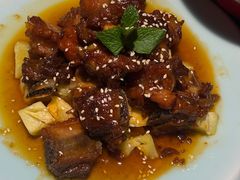 -万重锦·人文川菜馆(骡马市店)