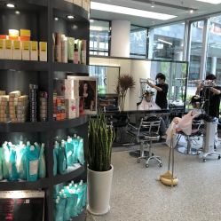 -愉己冥想·护发专门店