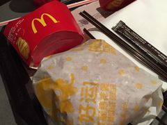 -麦当劳(展览路店)