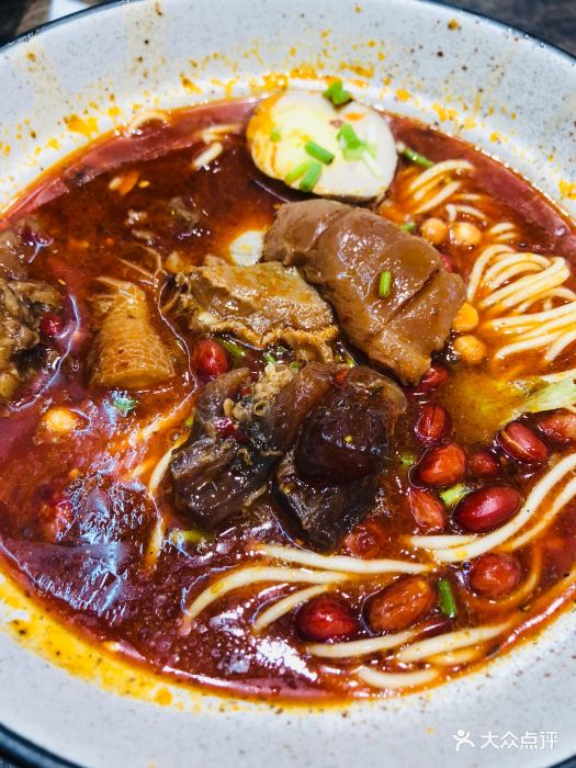 三少爷江湖面(银泰店)招牌牛三宝面图片