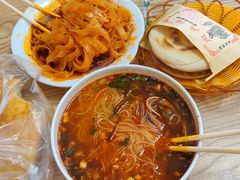 -晓峰手工擀面皮(新民街总店)