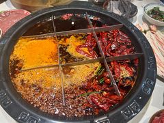 -卤校长老火锅(杨家坪直营店)