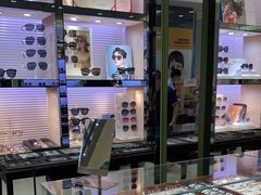 -博士眼镜(沙井京基百纳广场店)