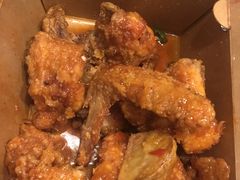 炸鸡翅一半一半-富乐满韩国正宗炸鸡韩国料理(虹泉路店)