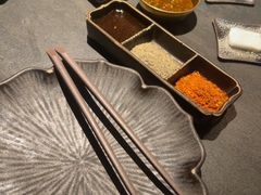 -铭牛烧肉·和牛海鲜自助(高新月牙湖店)