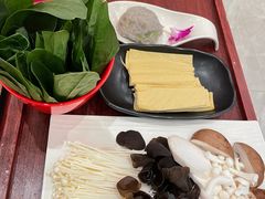 -八宝牛潮汕鲜牛肉火锅(净月店)