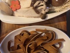 -牛德亨臻牛潮汕火锅(万邦时代店)