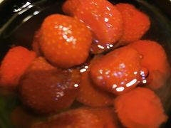 草莓罐头-石记老北京炙子烤肉(松园店)