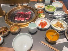 -韩白山·朝鲜族烤牛肉·酱蟹(长宁龙之梦店)