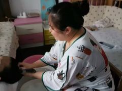 -乐禧母婴全自营月嫂(宝山店)