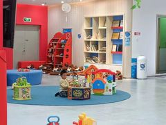 -美吉姆国际儿童发展中心(红谷滩绿地缤纷城中心)