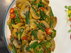 -清真·胖妈妈手抓餐厅(定西路长城宾馆店)