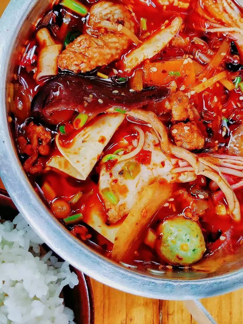 暖心又解馋的麻辣烫冒菜小火锅