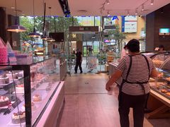 -巴黎贝甜(大宁国际商业广场店)