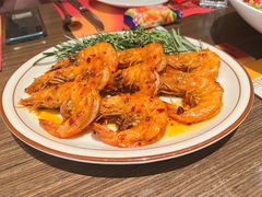 西班牙蒜香油爆虾-ZAFFERANO西班牙海鲜饭(上海首店)