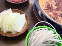 -黄潇洒老火锅(九眼桥宏济巷店)