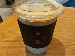 -星巴克臻选(上海中环广场2F店)