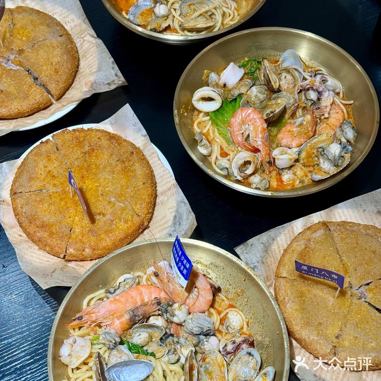 厦门沙坡尾街边！！人好多的沙茶面！