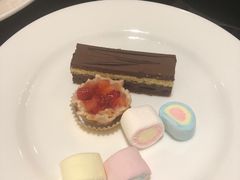-圣丰索菲特·2 On 988 Café 自助餐厅