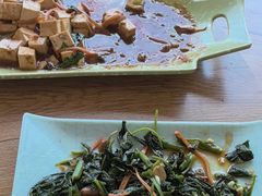 凉拌龙爪菜-北京龙庆四季香农家饭庄·灶台鱼·碳烤虹鳟鱼(龙庆峡店)