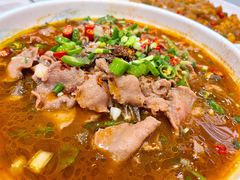 双椒双脆-犇逸·乐山跷脚牛肉·四川现炒(览海店)
