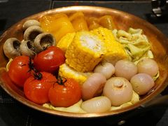 -恰餐厅及酒吧 CHAR Bar & Grill (北京丽都皇冠假日店)