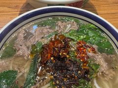 -云阿蛮云南生烫牛肉米线(奉贤路店)