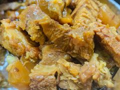 红烧牛肉-权記牛腩