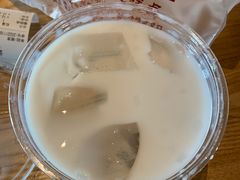 -金色麦甜糕点(面包.蛋糕.华苑店)
