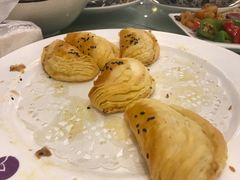 榴莲酥-紫丁香饭店-中餐厅