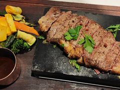 -Erman岩烧牛排(虹桥南丰城店)