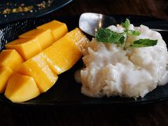 芒果糯米饭-MUG JEE