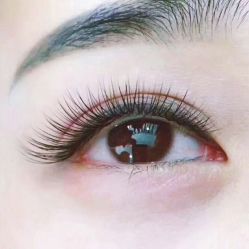 -吉吉靓甲美睫